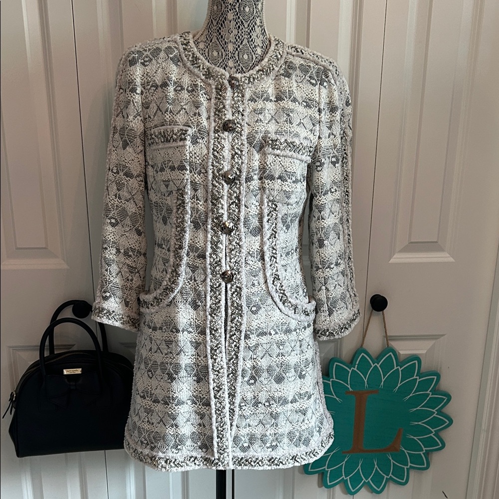 Carlisle Women's White and Gray Textured Blazer
